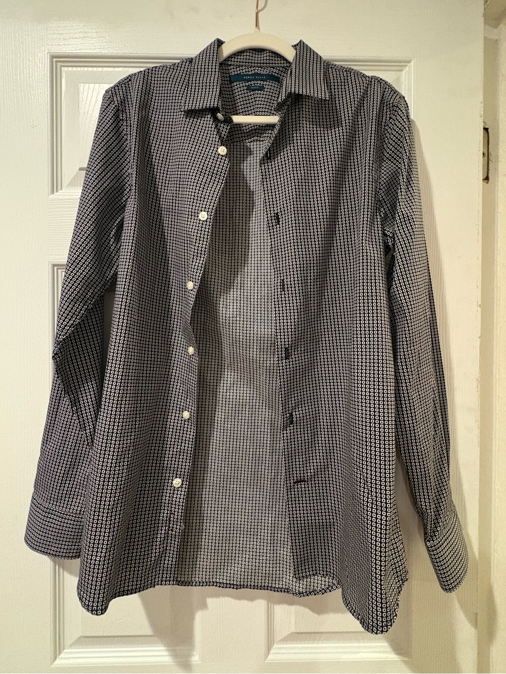 NWT - Perry Ellis Black and White Geometric Button-Down Shirt